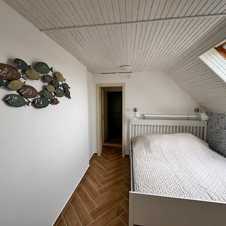 Daire Haptapta House *