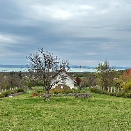 Haptapta House 아파트 *