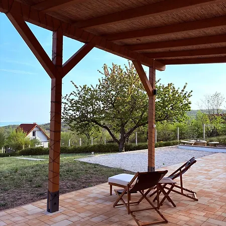 Haptapta House * Balatonudvari