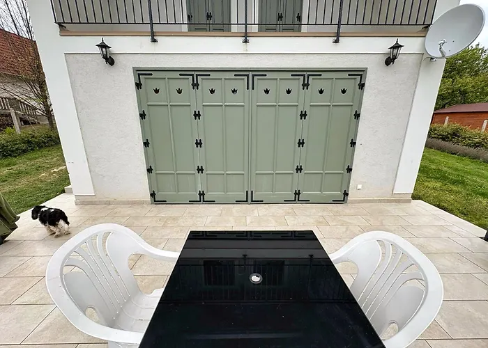 Apartman Haptapta House